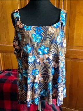 Lands' End Navy Floral Scoop Tankini Top with Blue & Tan Blooms